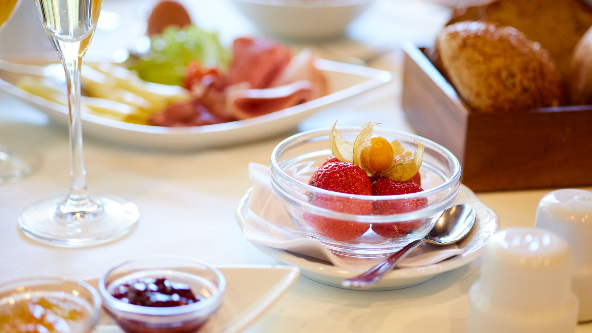 Sonntags-Brunch im Odenwald Sonntags-Brunch im Odenwald